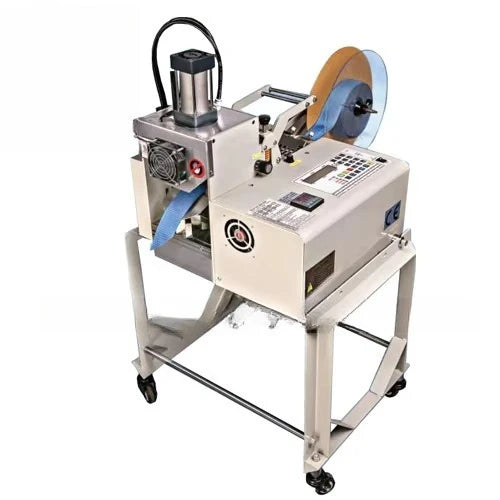 Production of high-speed automatic beveled fabric die-cutting machine